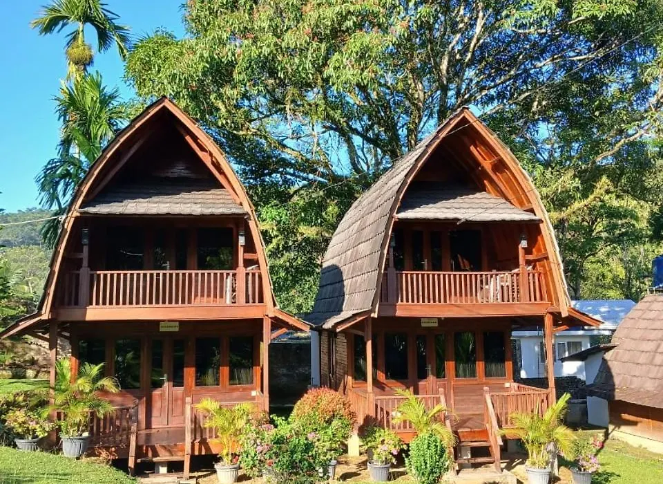 Villa Rumah Kayu Lubuk Minturun-1